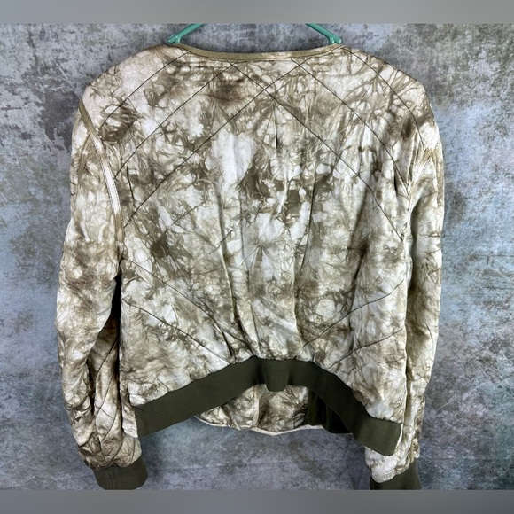 Green Jacket - Picture 2 of 4